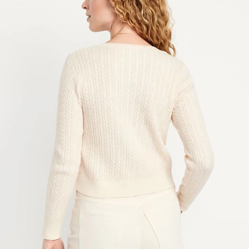 Old Navy Grey Size XL SoSoft Cropped Cardigan Sweater - Picture 5 of 7